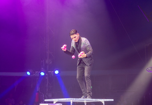 Charles Knie 5